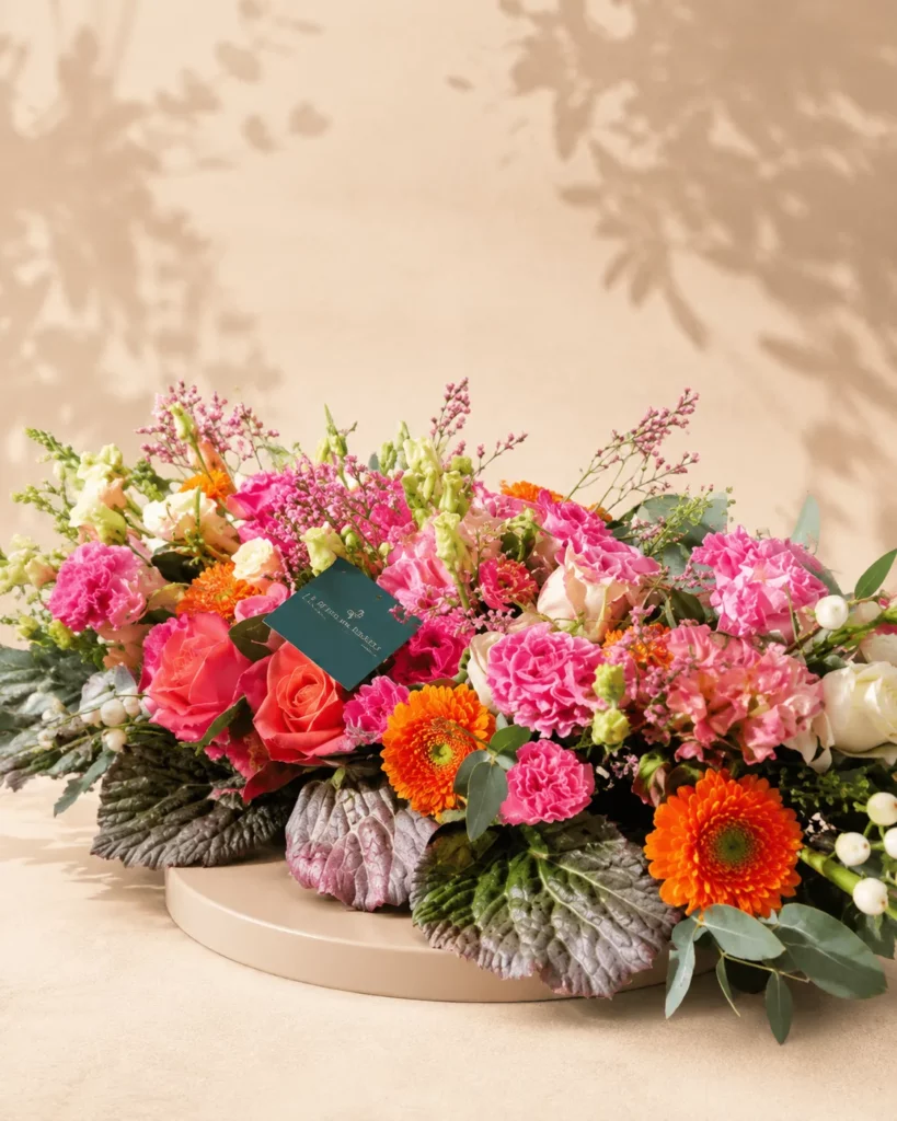 Hommage floral de deuil et de recueillement — création de La Rose des Sables By Saliha