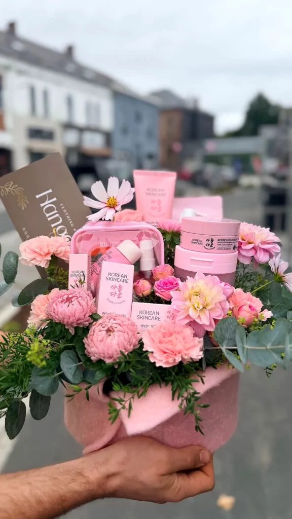 Montage floral et cosmétiques